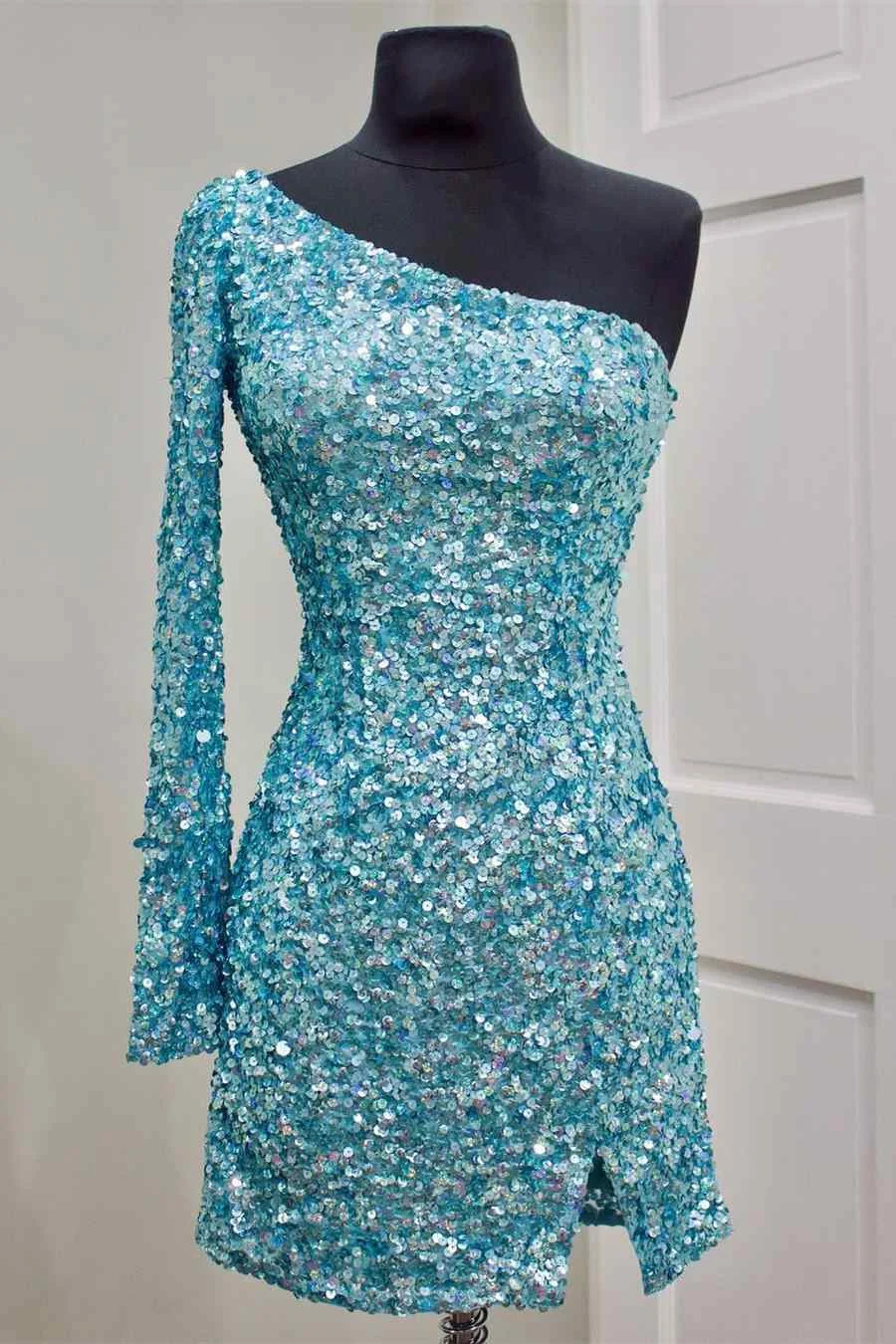 Daisda Stunning Long Sleeves One Shoulder Prom Dress Short With Sequins