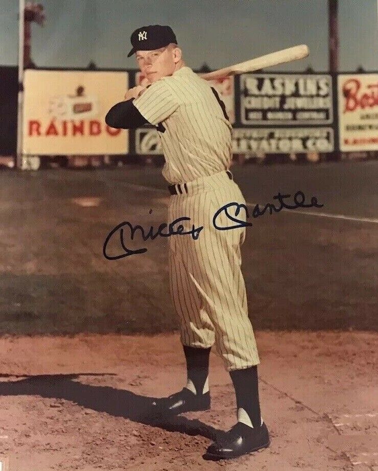 Mickey Mantle 8x10 SIGNED Photo Poster painting AUTOGRAPHED ( Yankees HOF ) REPRINT ,