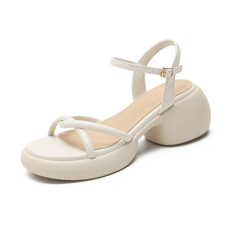 Uveng Uveng Cake Thick Bottom High-End Small-Sized Dress 2024 New Spun On The Feeling Of Casually Wearing Roman Sandals