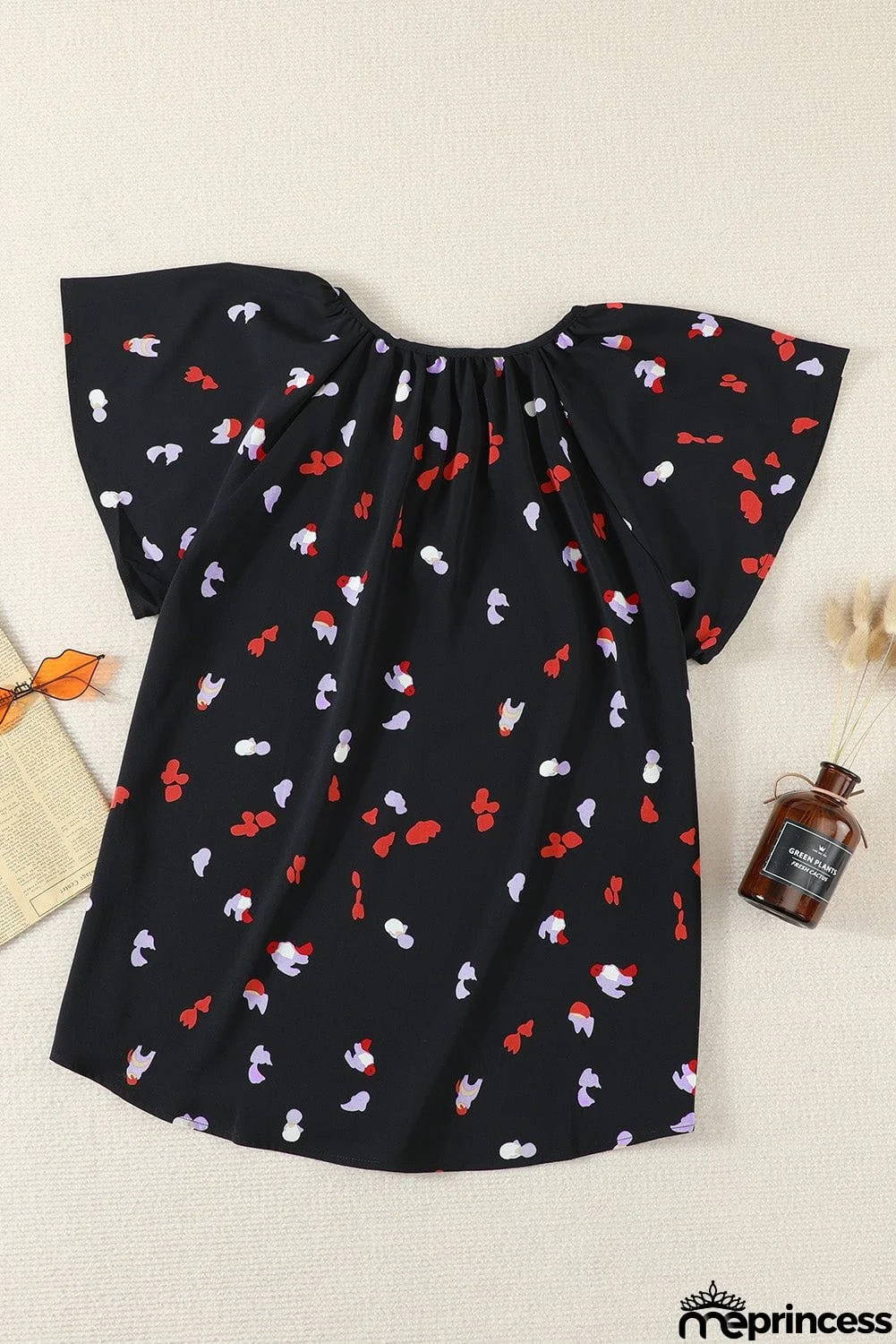 V-neck Short Sleeve Fashion Print Fantasy Fluttering Blouse