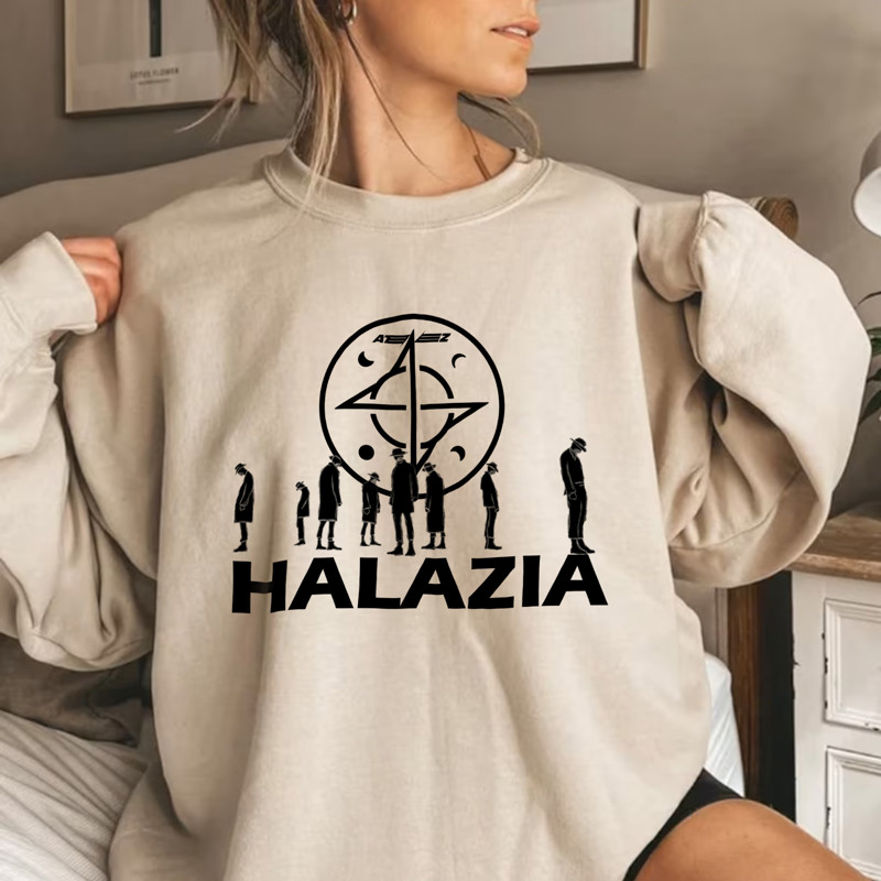 ATEEZ HALAZIA Logo Sweatshirt