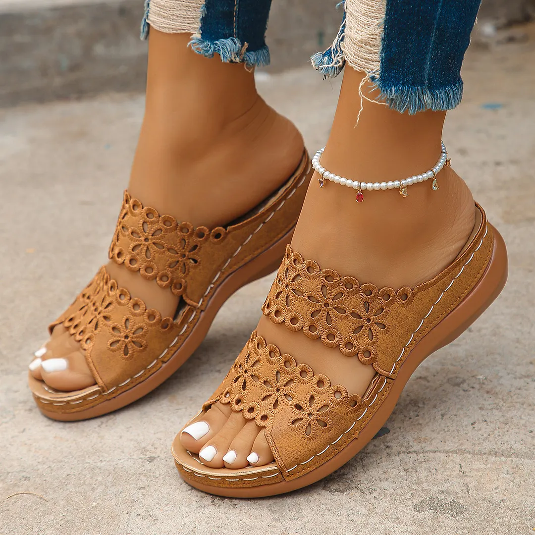 Breakj Breakj Hollow Flowers One-Word Slippers Women In The Summer Of 2025 New Leisure Thick Bottom Slope And Cold Slippers Women