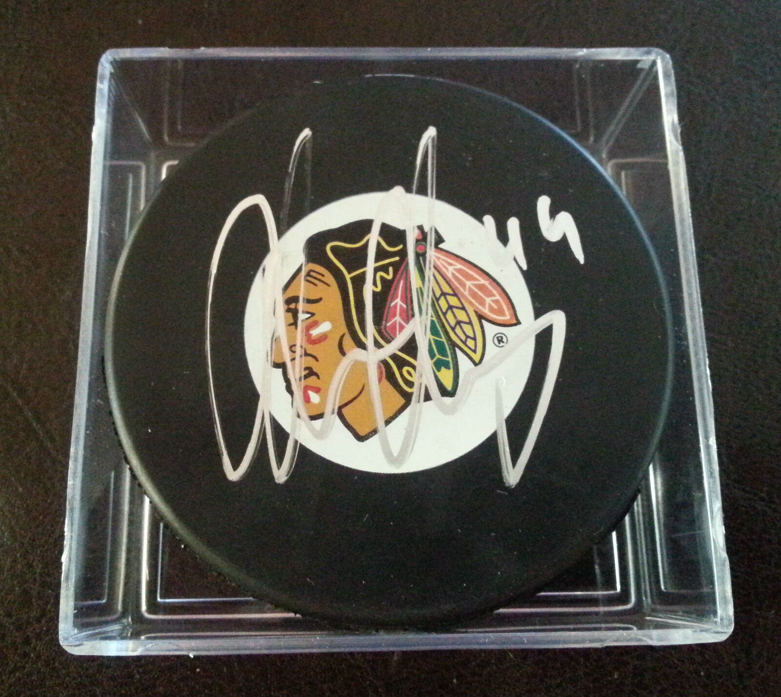 ADAM CLENDENING 'CHICAGO BLACKHAWKS' SIGNED SOUVENIOR PUCK *COA 1 *PROOF