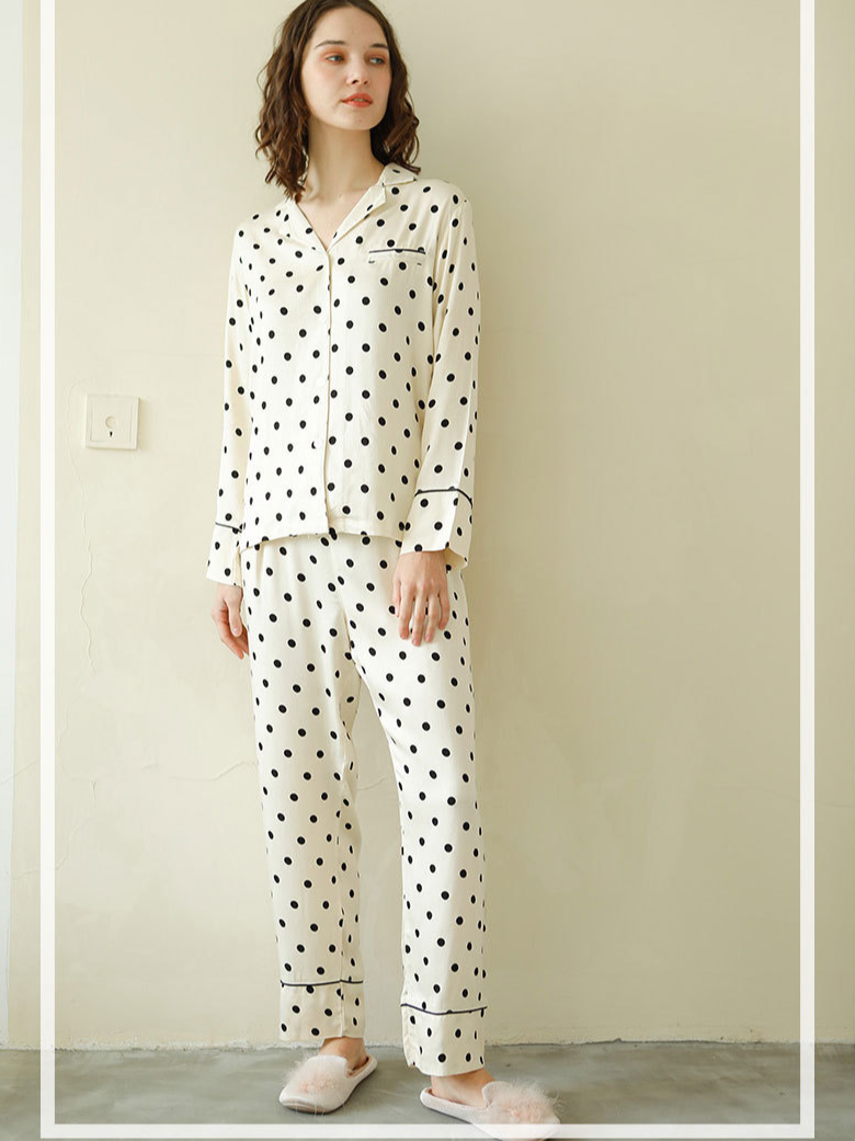 Regular Fit V Neck Polka Dots Elegant Long Sleeve Pajama Set