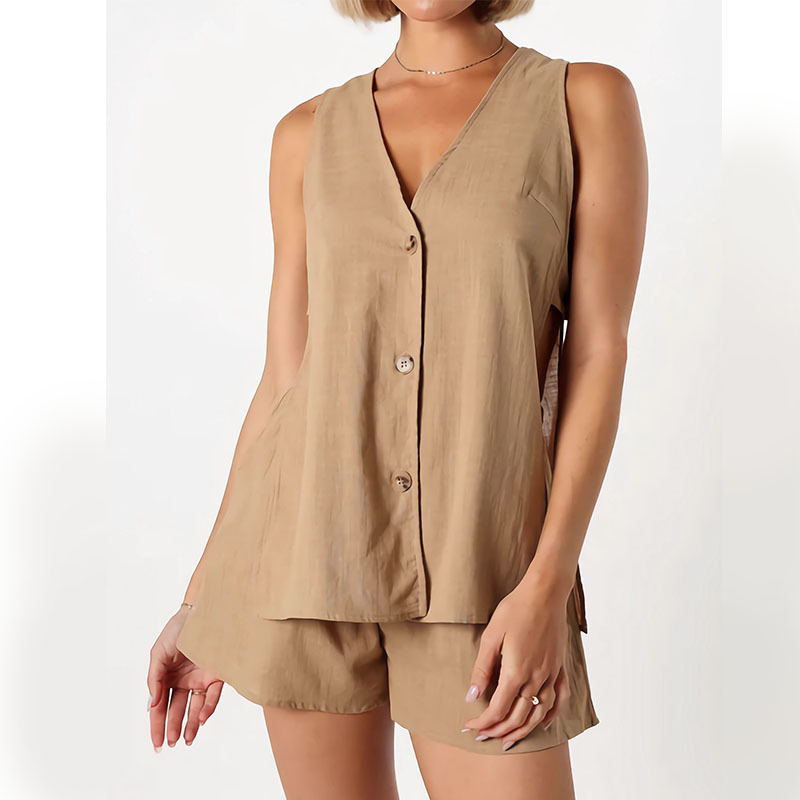 Mature Women's Cotton And Linen Sleeveless Button Simple Shorts Suit