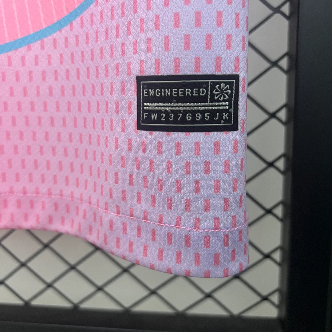 25/26 Barcelona Pink Football shirt Thai Quality