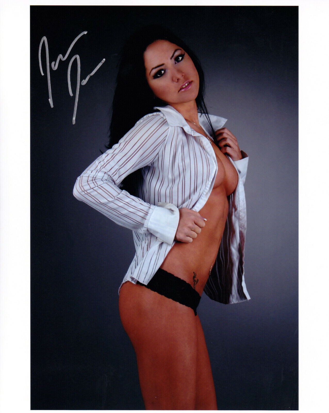 JAELYN JAMES hand-signed NO BRA SEXY 8x10 COLOR CLOSEUP w/ in-person UACC RD COA