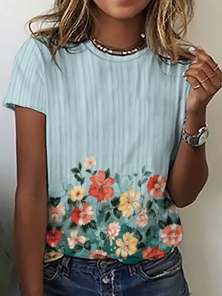 Printed Short Sleeve Casual T-shirt for  Women and Men Unisex Pattern Floral, Colorful, Blue, Red