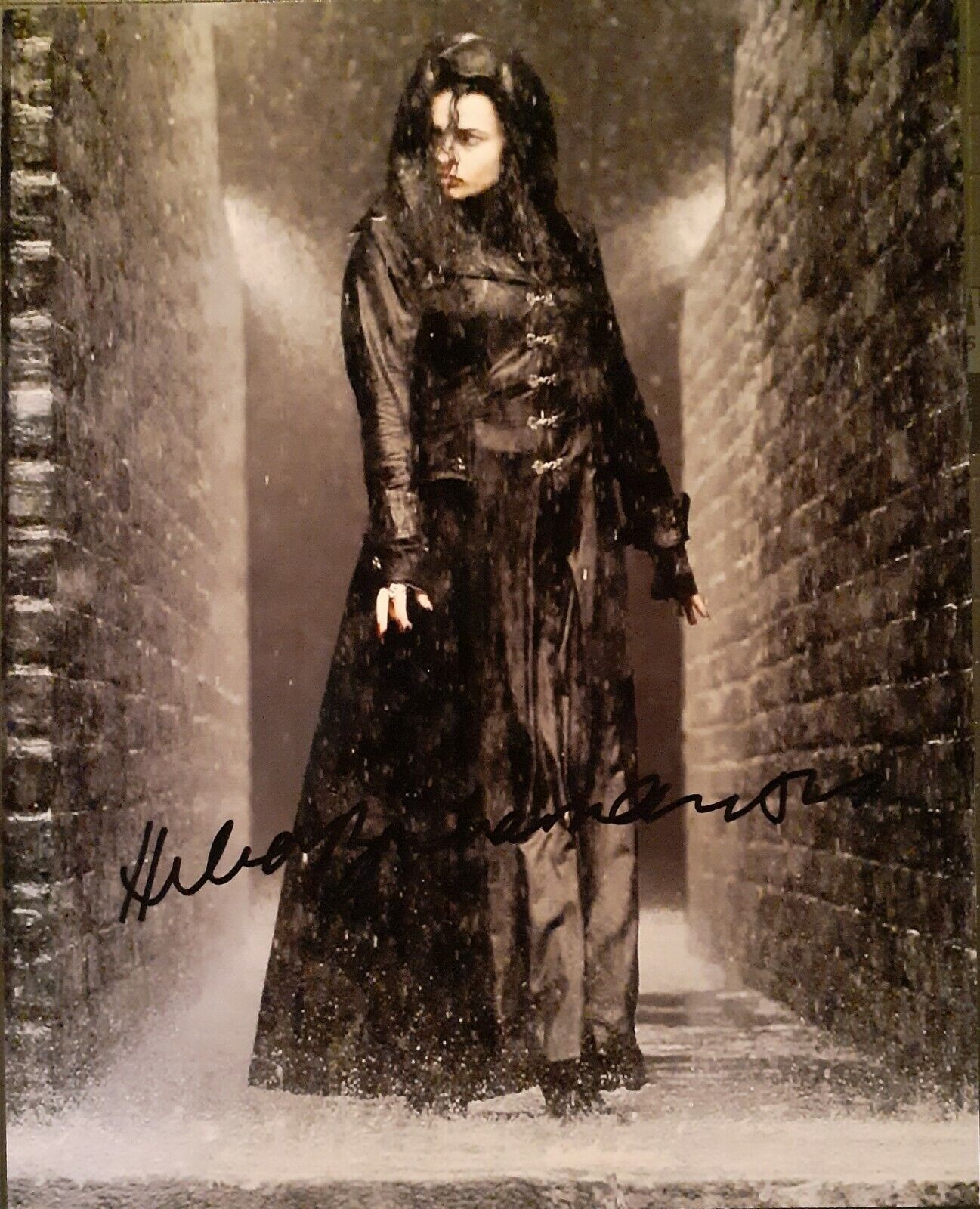 Helena Bonham Carter signed 8x10