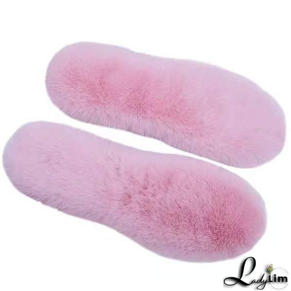 Fashionable and Minimalist winter garment