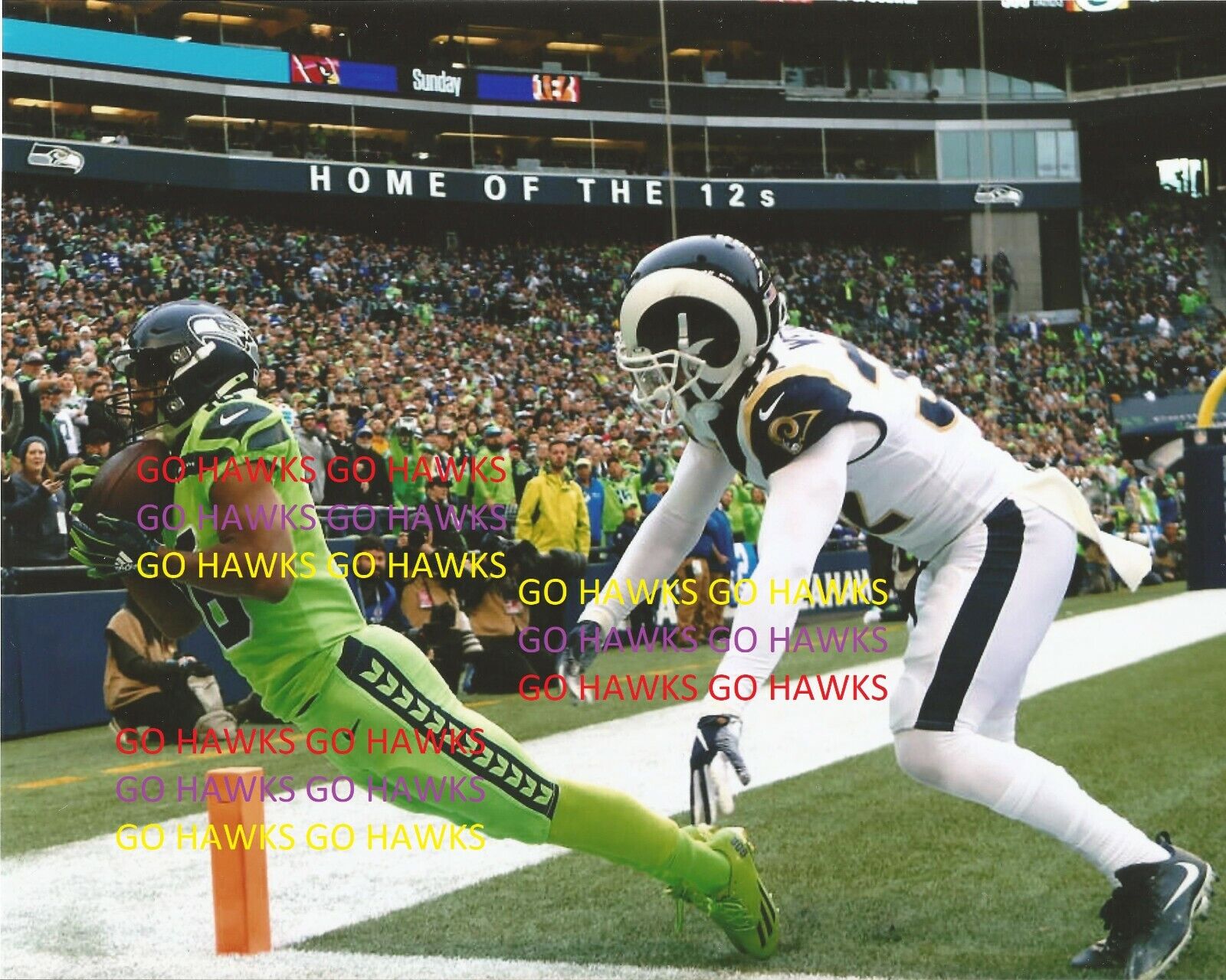 TYLER LOCKETT SEATTLE SEAHAWKS 8x10 Photo Poster painting - THE CATCH #1