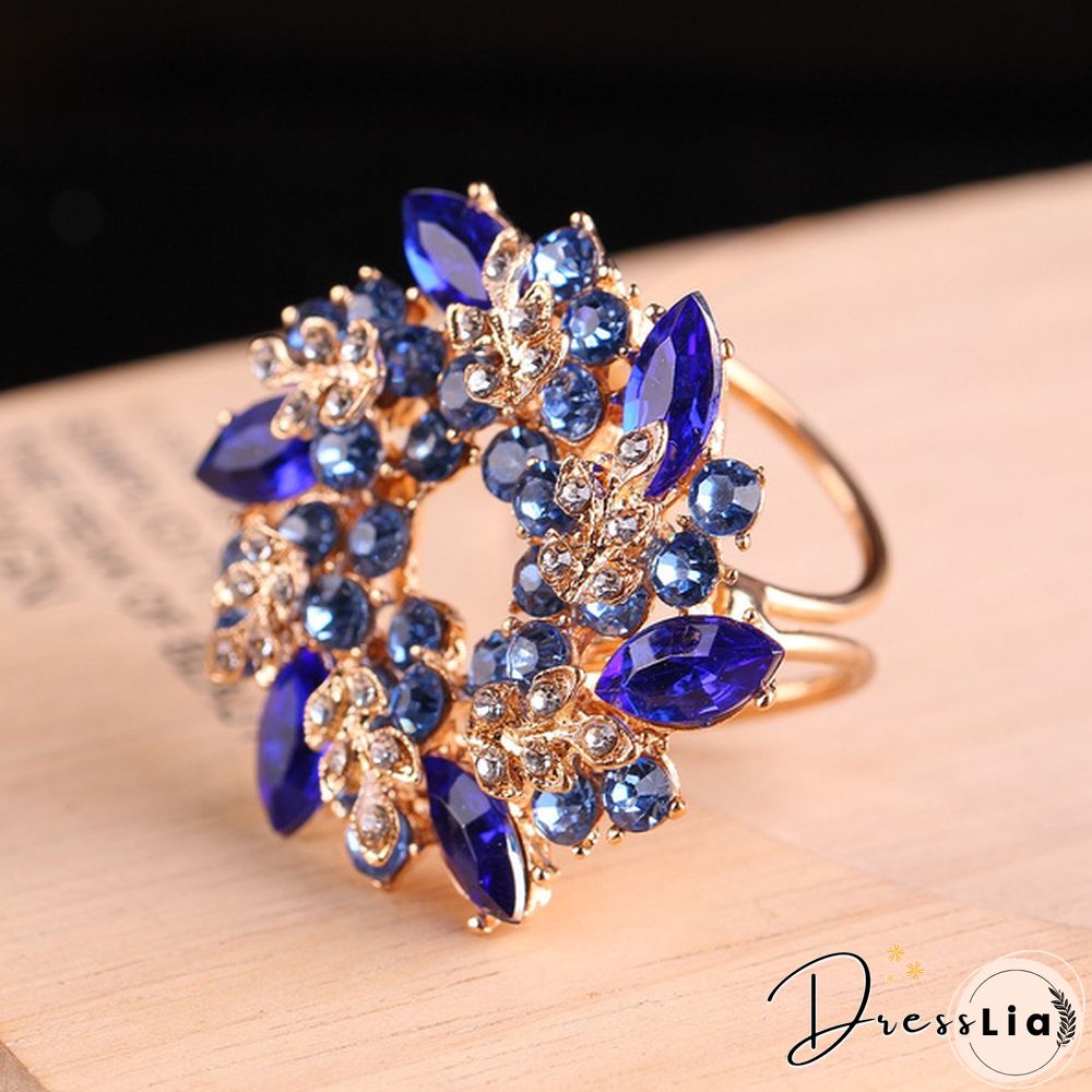 1 Pc Korean Fashion Copper Hollow Wreath Three-ring Silk Scarf Buckle Pearl Shawl Buckle Alloy High-grade Brooch