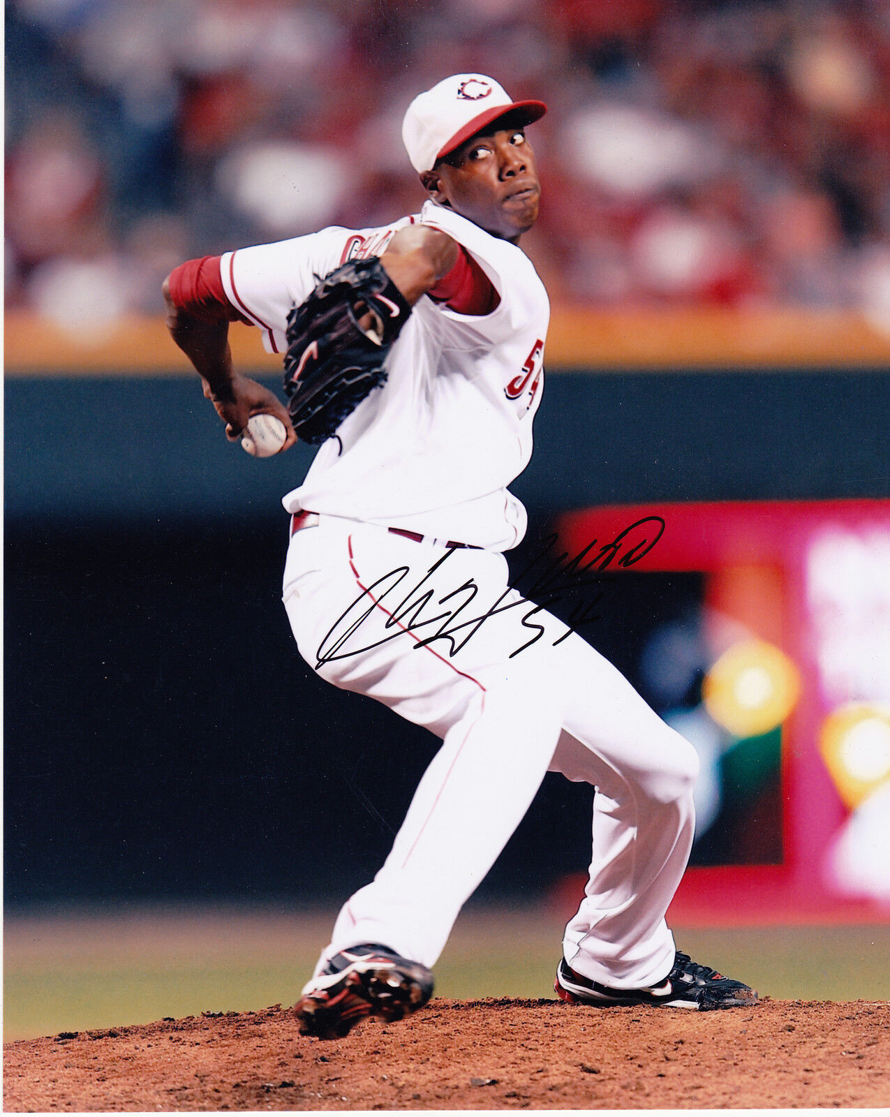 AROLDIS CHAPMAN CINCINNATI REDS ACTION SIGNED 8x10