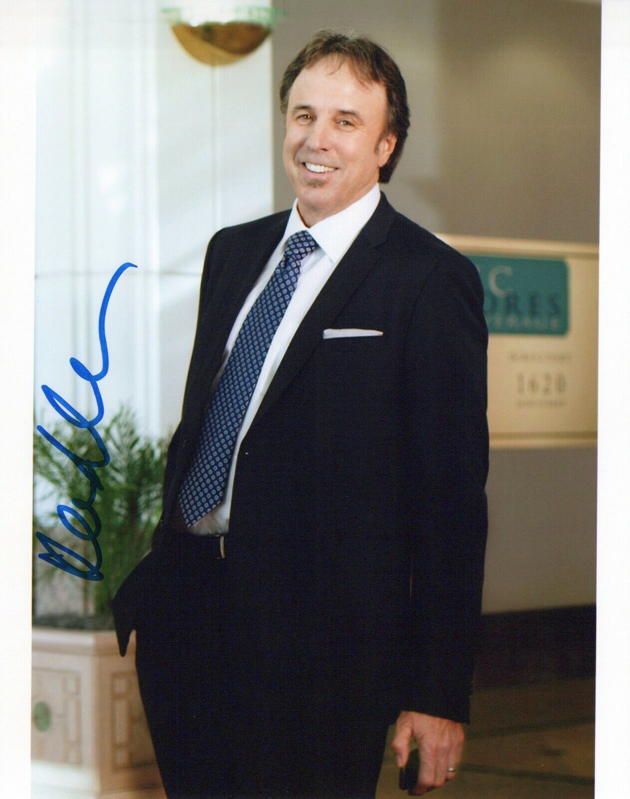 Kevin Nealon head shot autographed Photo Poster painting signed 8x10 #1