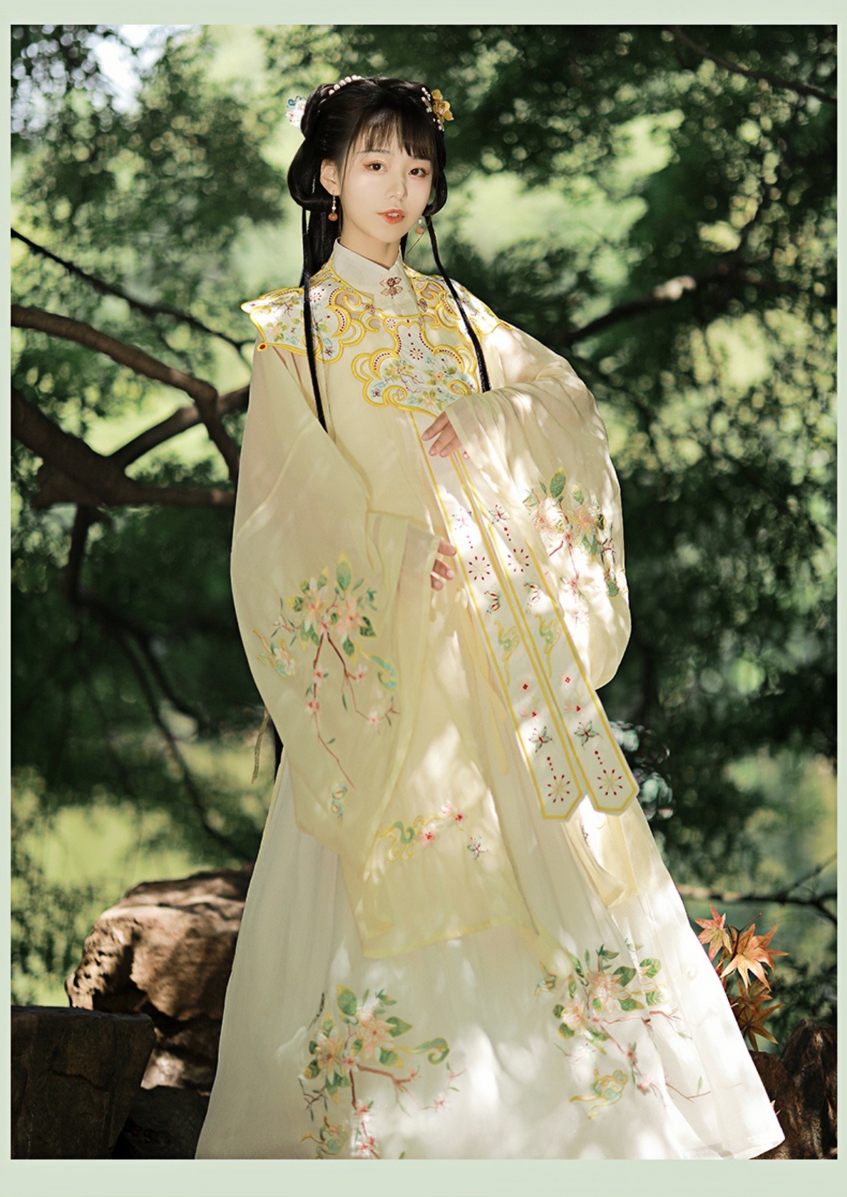 Ming dynasty hanfu long robe hanfu dress for spring and summer - huayudie 花语蝶 Stupa Stones