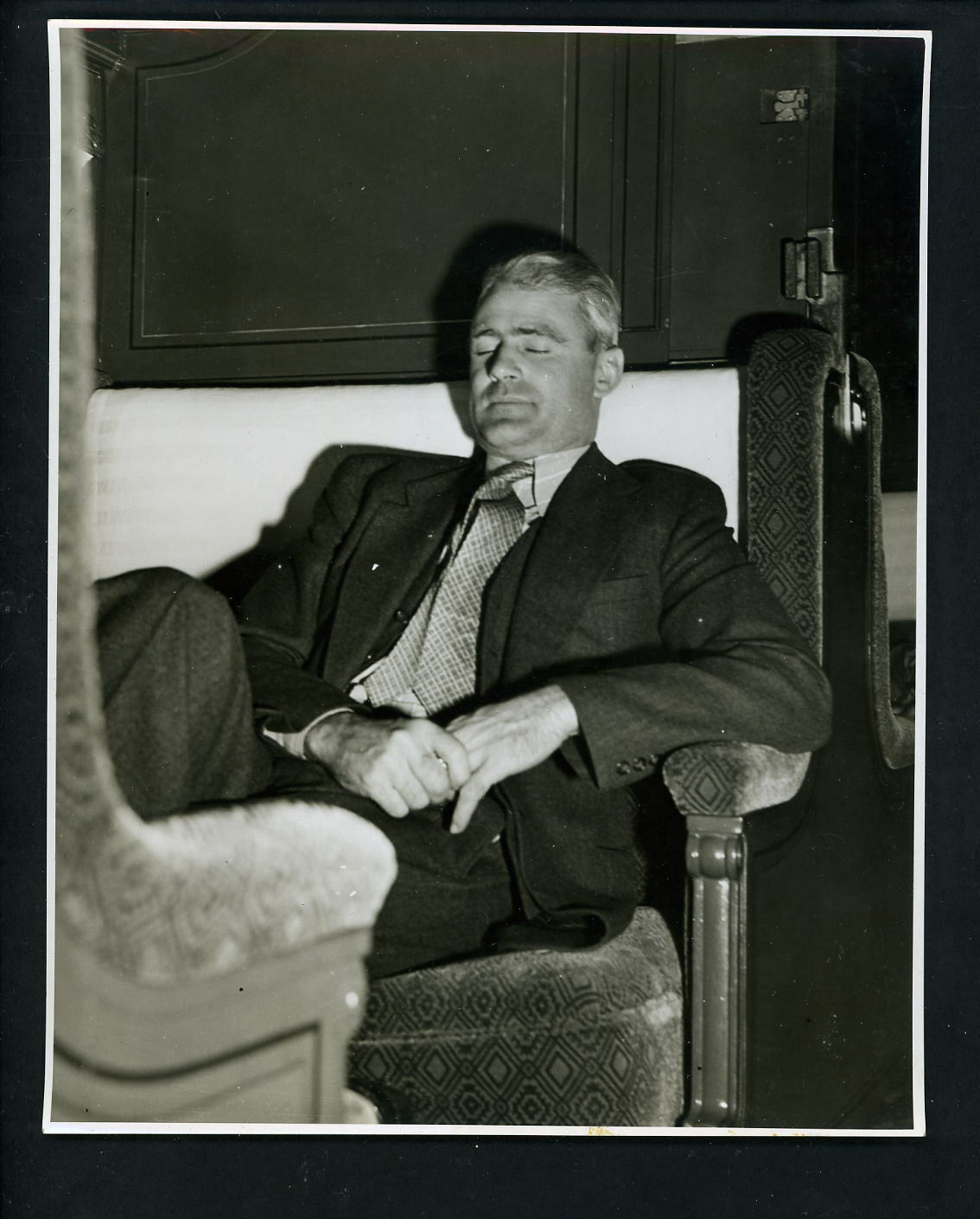 New York Yankees archives player on a train circa 1930's Press Original Photo Poster painting 5E