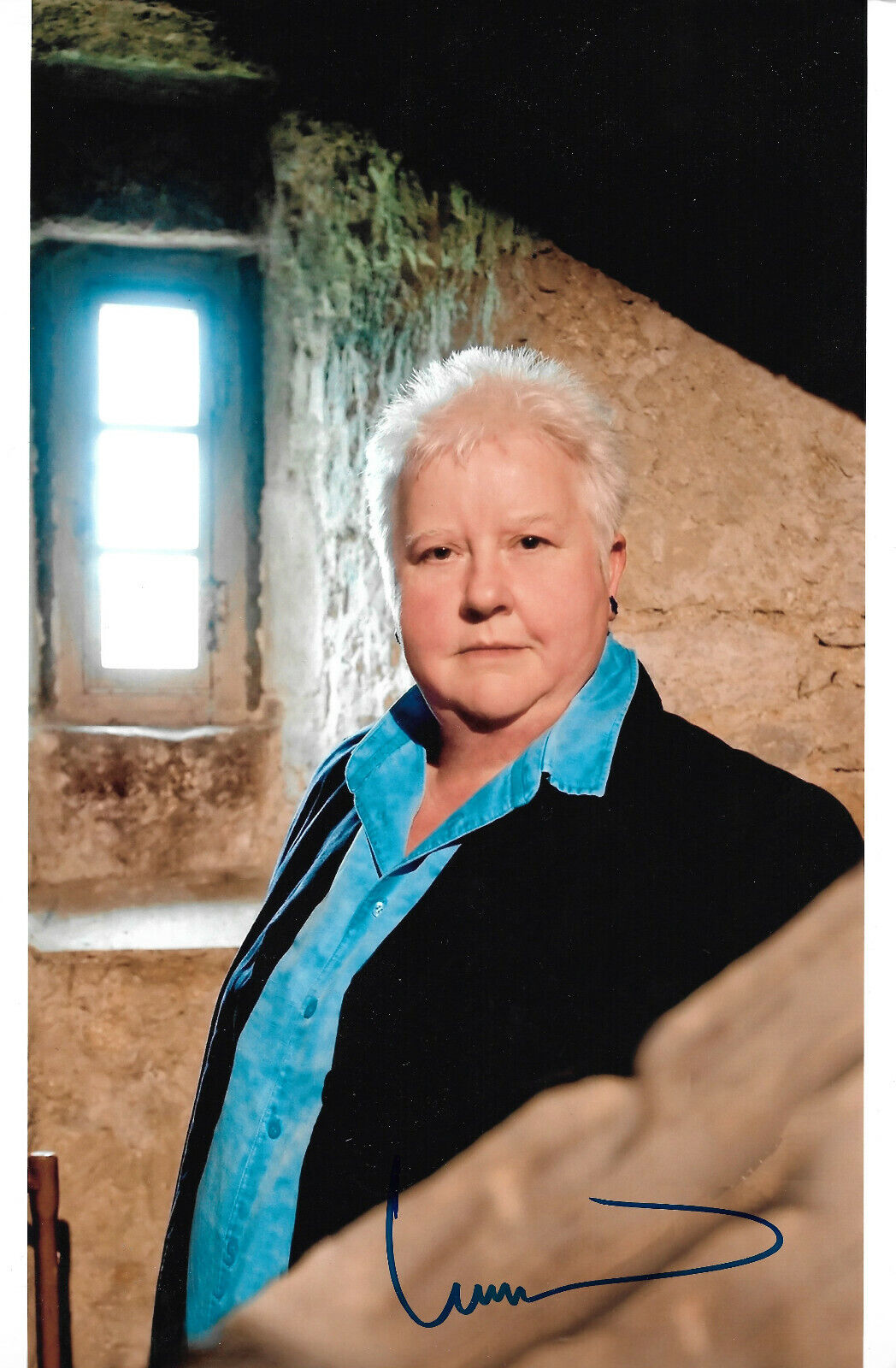 Val McDermid Writer signed 8x12 inch Photo Poster painting autograph