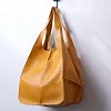 Sac fourre-tout en cuir surdimensionn&eacute;