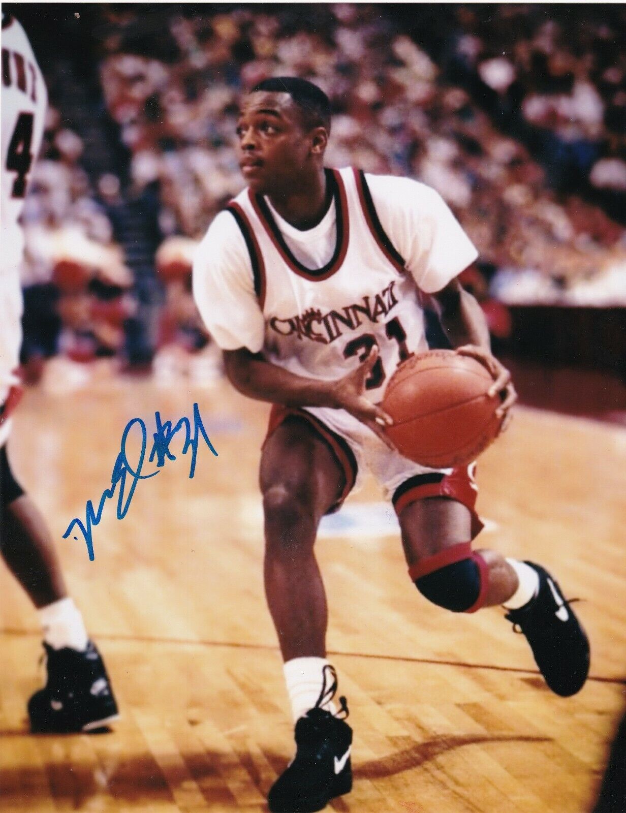 NICK VAN EXEL CINCINNATI BEARCATS ACTION SIGNED 8x10