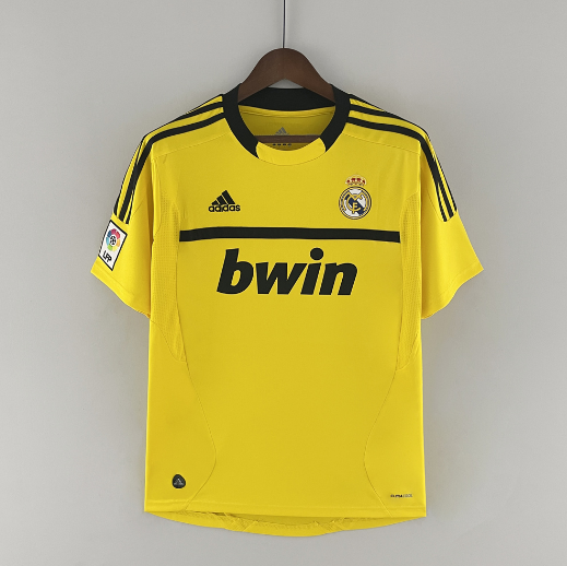 Retro 2011/2012 Real Madrid Goalkeeper Yellow Football Shirt Thai Quality
