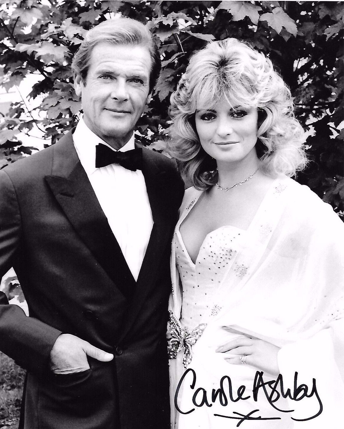 Carole Ashby Signed Photo Poster painting - James Bond Babe - Depicted with Roger Moore - G1006