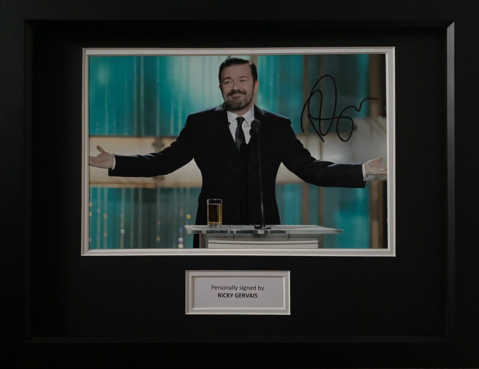 Ricky Gervais Genuine Signed Photo Poster painting In 16x12 Frame Display, After Life, Office