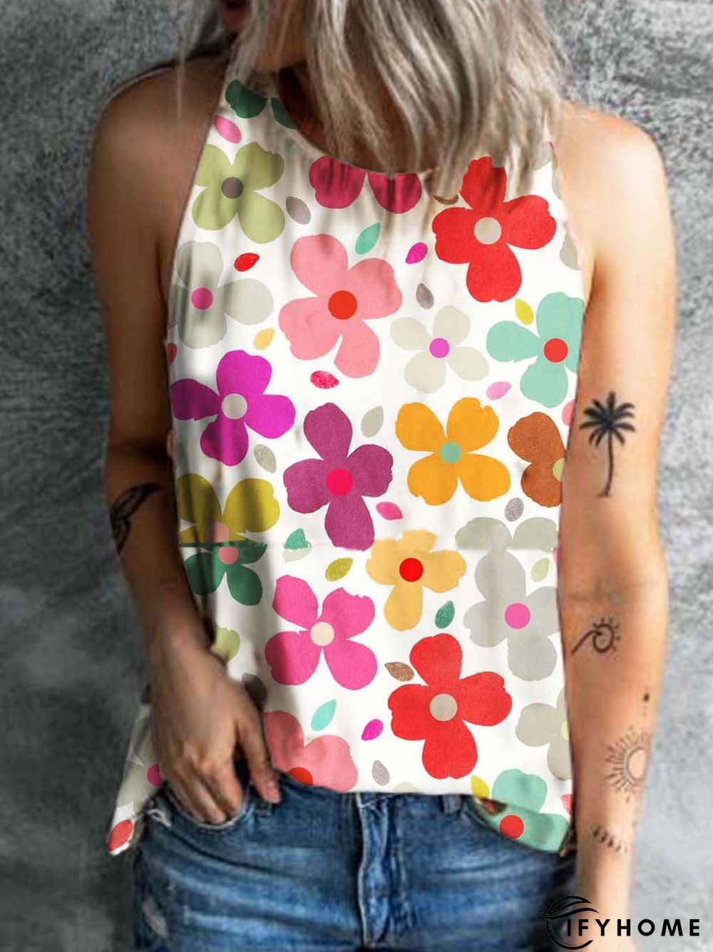 Holiday Printed Crew Neck Sleeveless Top | IFYHOME