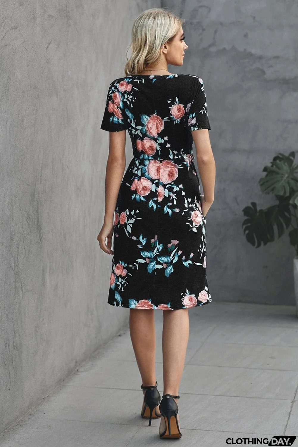 Casual Black Short Sleeve Pocketed Drawstring Midi Floral Dress