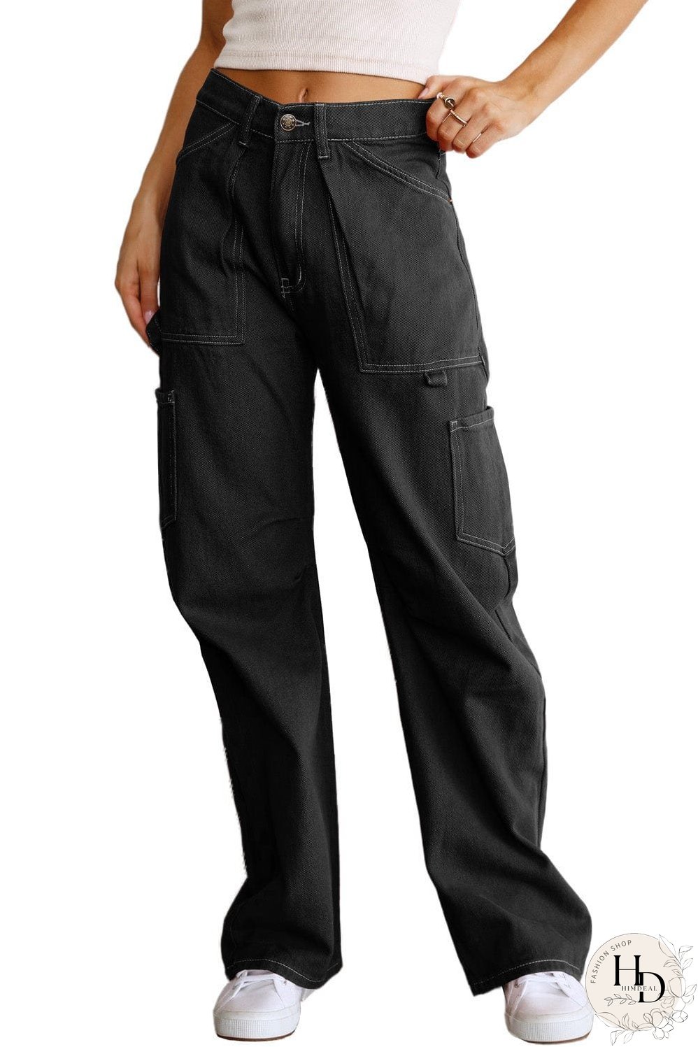 Streetwear-Inspired Black Cargo Pants