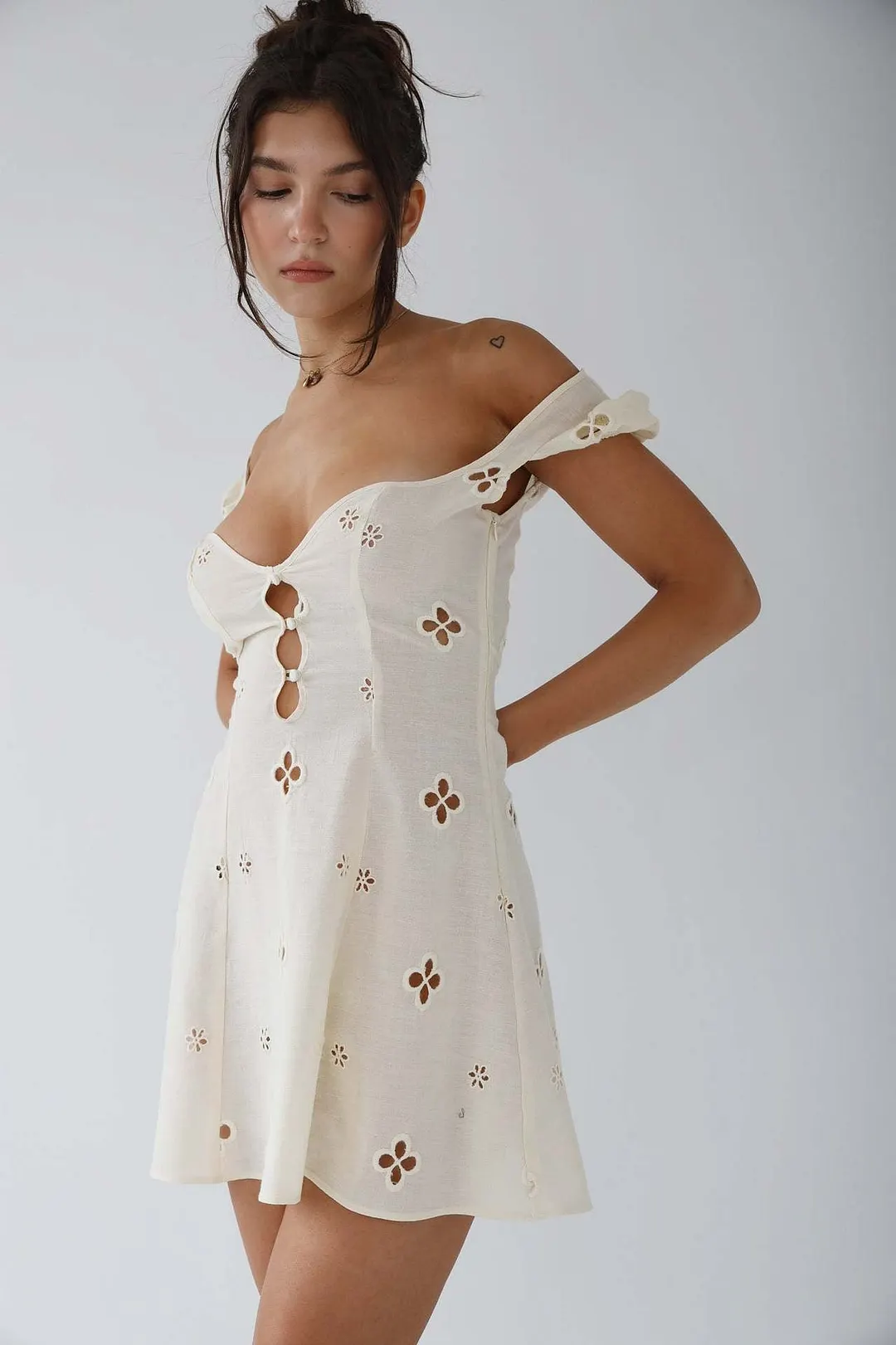 Brownm Unique Embroidered Sexy Trend Midi Dresses
