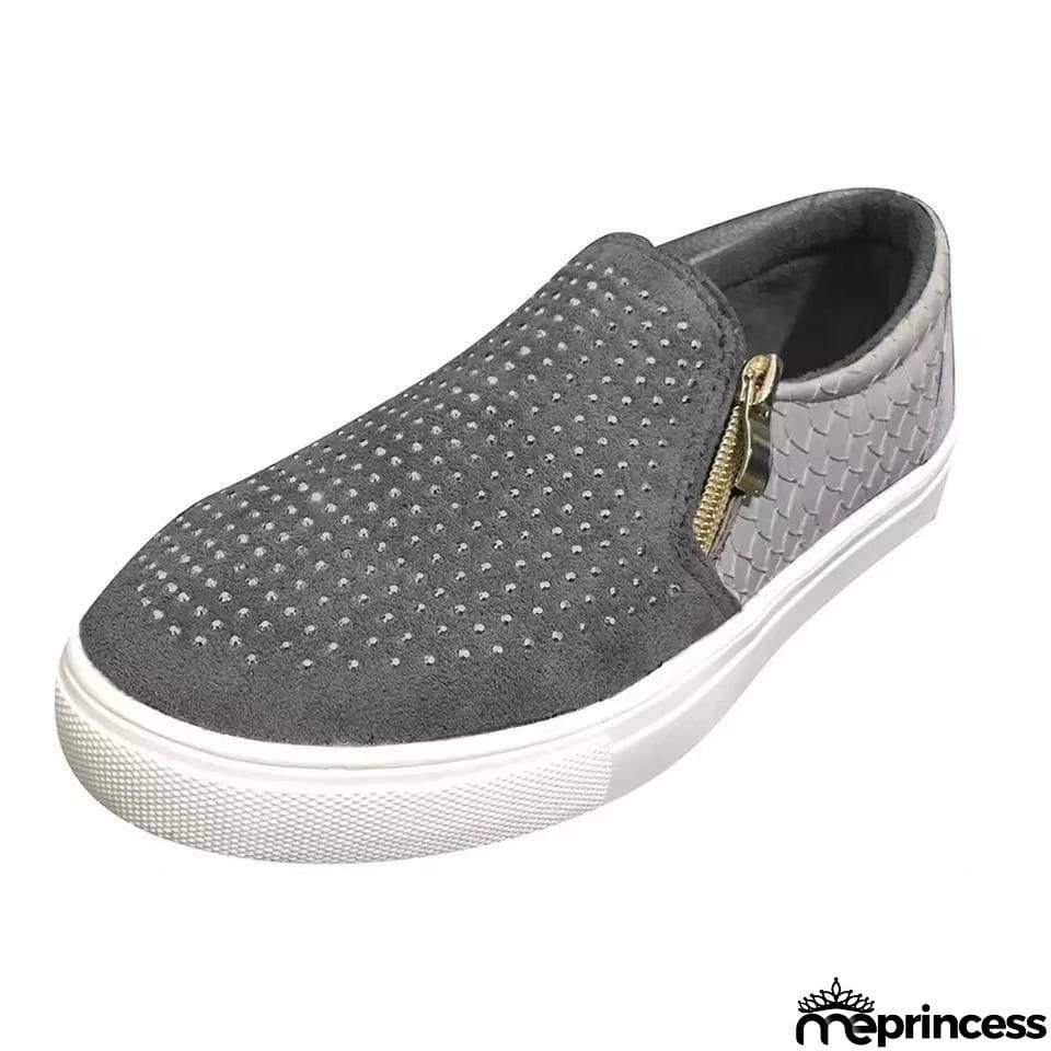 Super Cute Crystal Decorated Shining Flat Shoes For Women