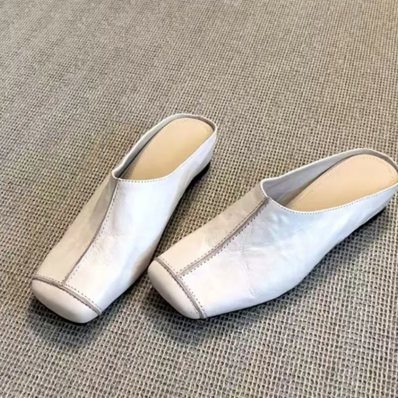 Women's Retro Square Toe Anti Slip Light Flat Slippers Sandals