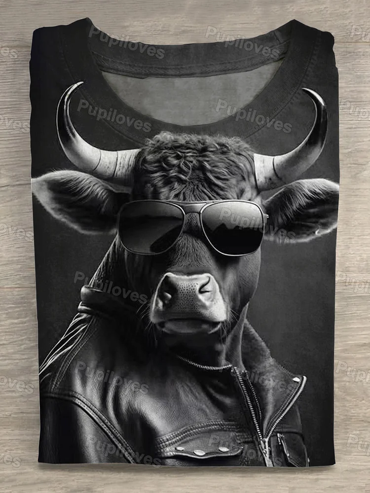 Pupiloves Pupiloves Vintage Funny Cute Farm Cow Art Print T-shirt
