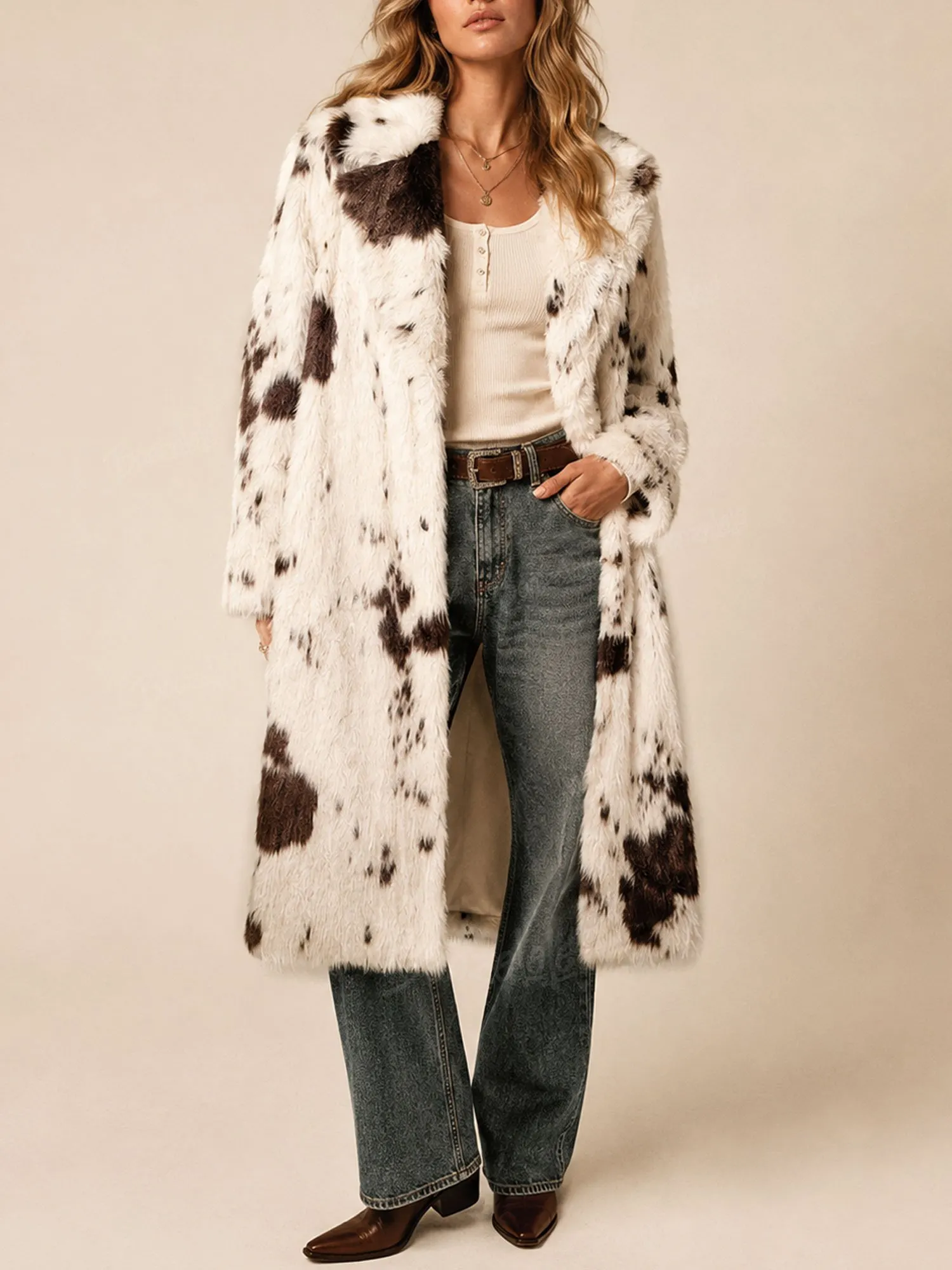 【2026 Fall Female】High-Street Trend Meets Western Flare &mdash; Sustainable Material Faux Fur Cow Print Coat