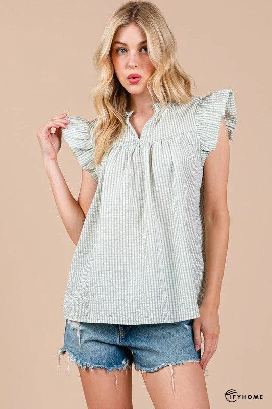 Ces Femme Plaid Notched Ruffled Cap Sleeve Blouse | IFYHOME