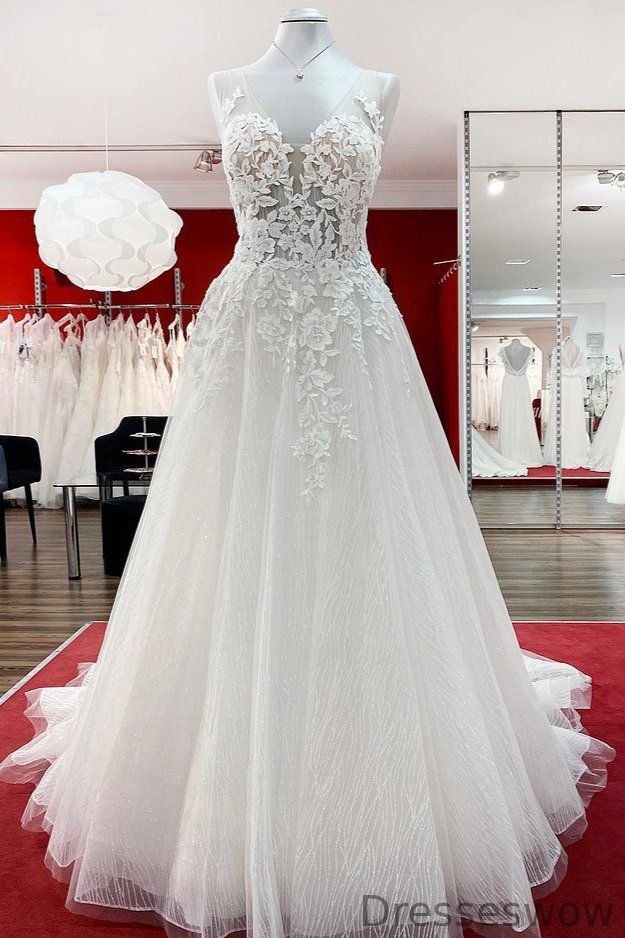 Dresseswow Long Tulle Sleevless Ruffles Jewel Wedding Dress With Lace Appliques