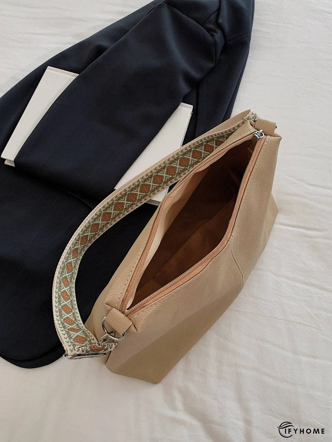 PU Leather Geometric Pattern Strap Shoulder Bag | IFYHOME