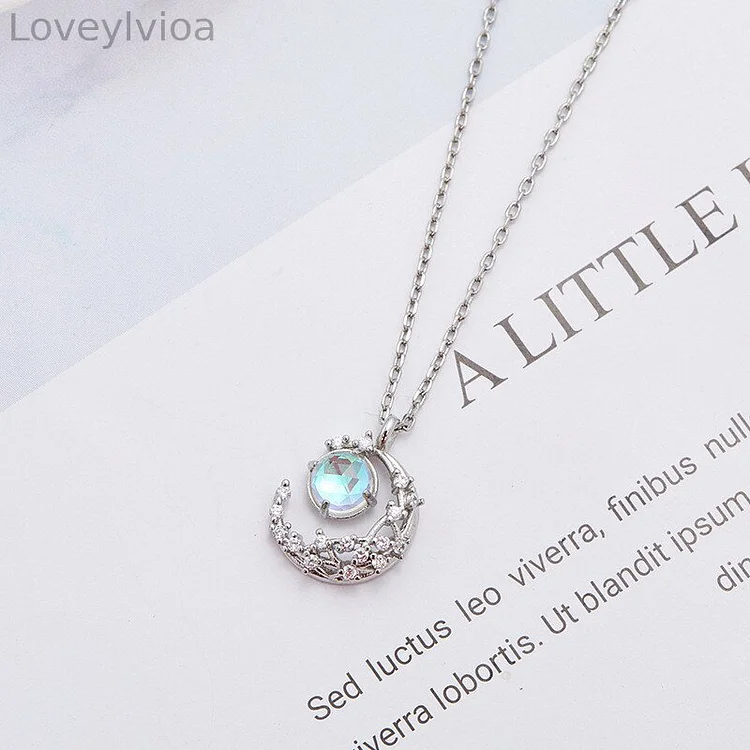 Moon Clavicle Necklace