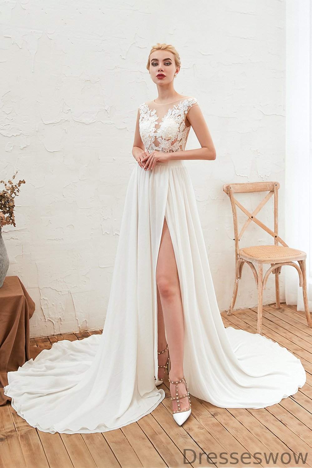 Dresseswow Scoop Appliques Lace Chiffon Wedding Dress With Ruffles Split