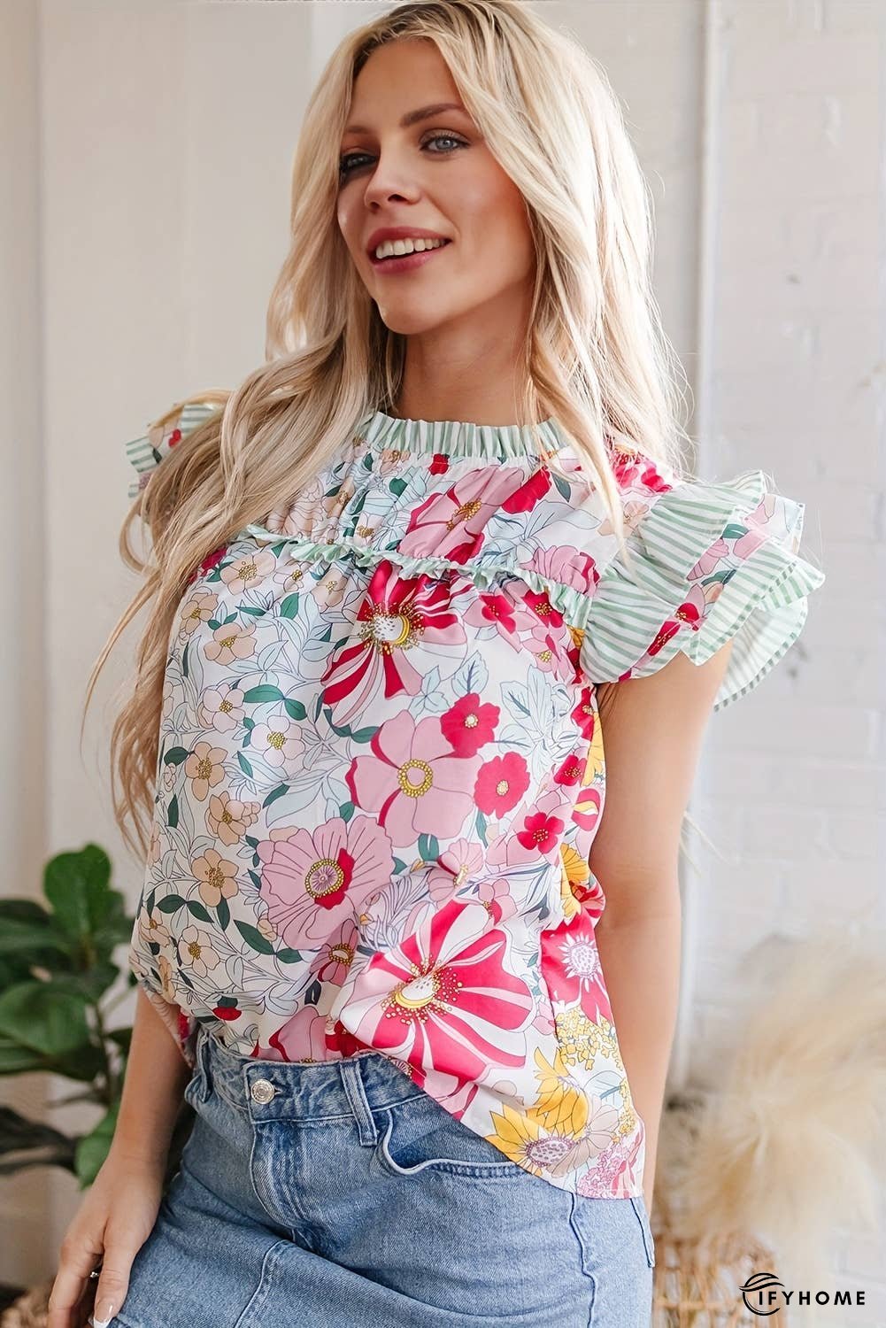 Floral Print Contrast Ruffle Trim Short Sleeve Blouse | IFYHOME
