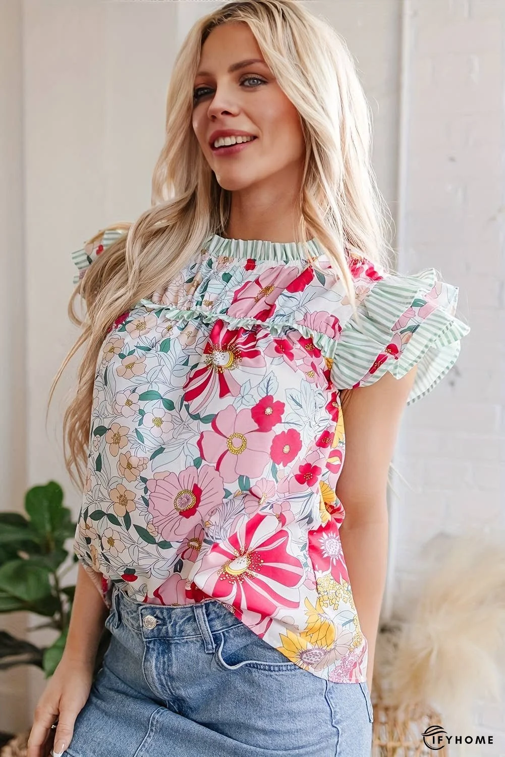 Floral Print Contrast Ruffle Trim Short Sleeve Blouse | IFYHOME