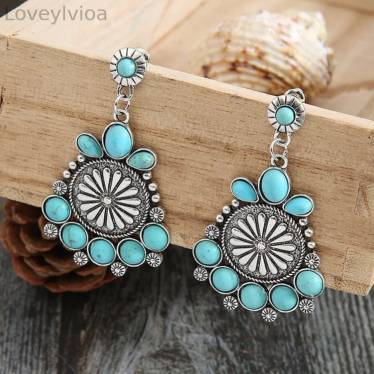 🎁 Turquoise Disc Carved Flower Earrings