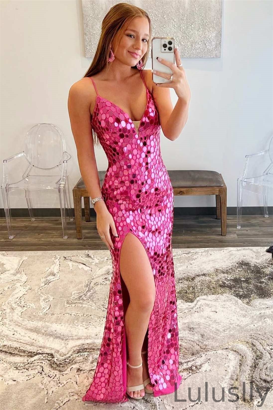 Luluslly Spaghetti-Straps V-Neck Sleeveless Mermaid Prom Dress Sequins With Split