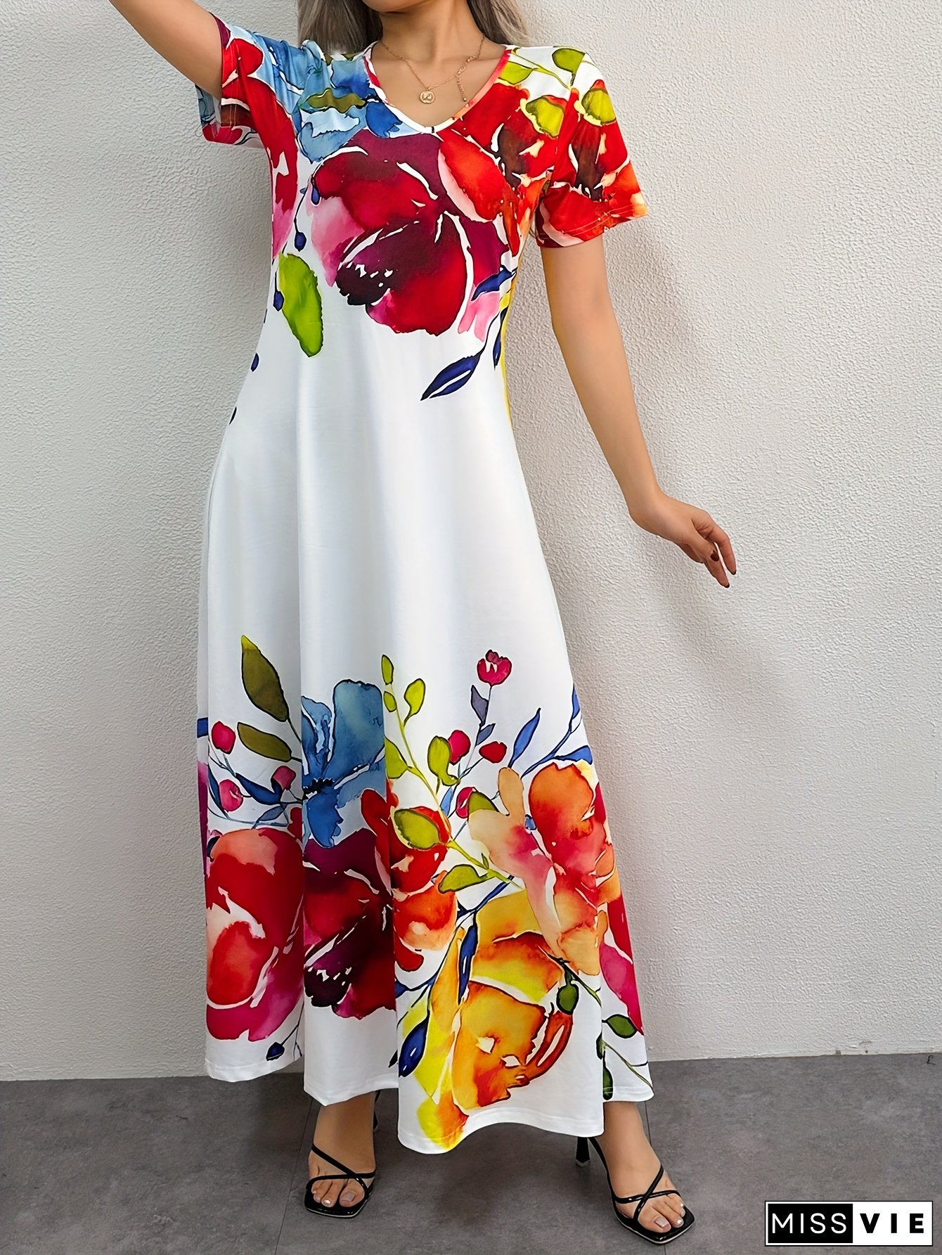 Women's Vibrant Floral Print V-Neck Dress - Casual Short Sleeve A-Line Maxi Dress For Spring & Summer, Lightweight & Machine Washable, Bold Red Roses & Green Leaves Design, Floral Dress, Summer Fashion, Medium Elasticity