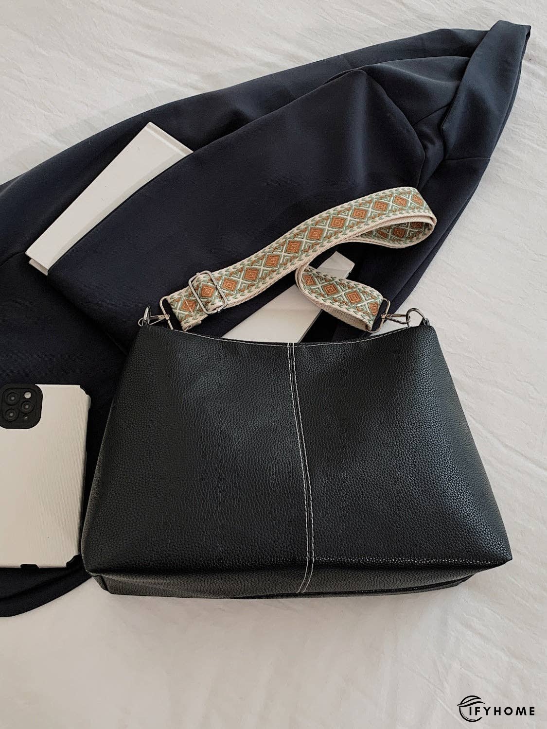 PU Leather Geometric Pattern Strap Shoulder Bag | IFYHOME