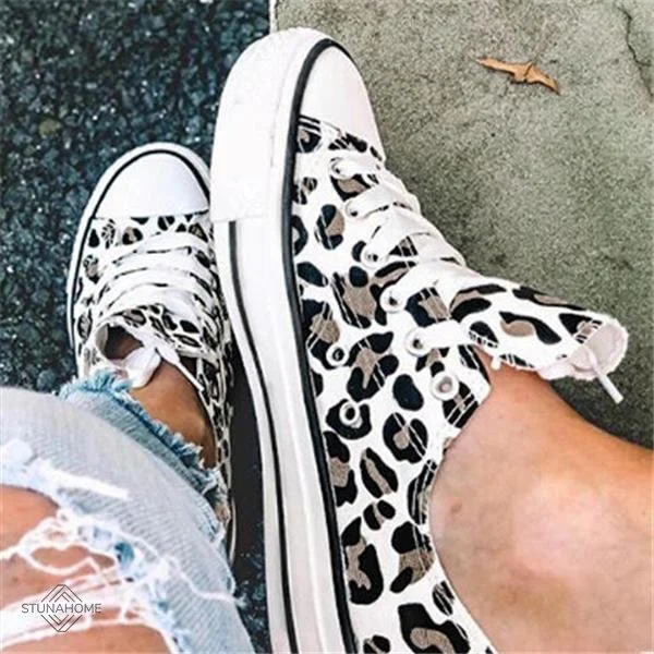 Leopard Printed Lace-Up Sneakers shopify Stunahome.com