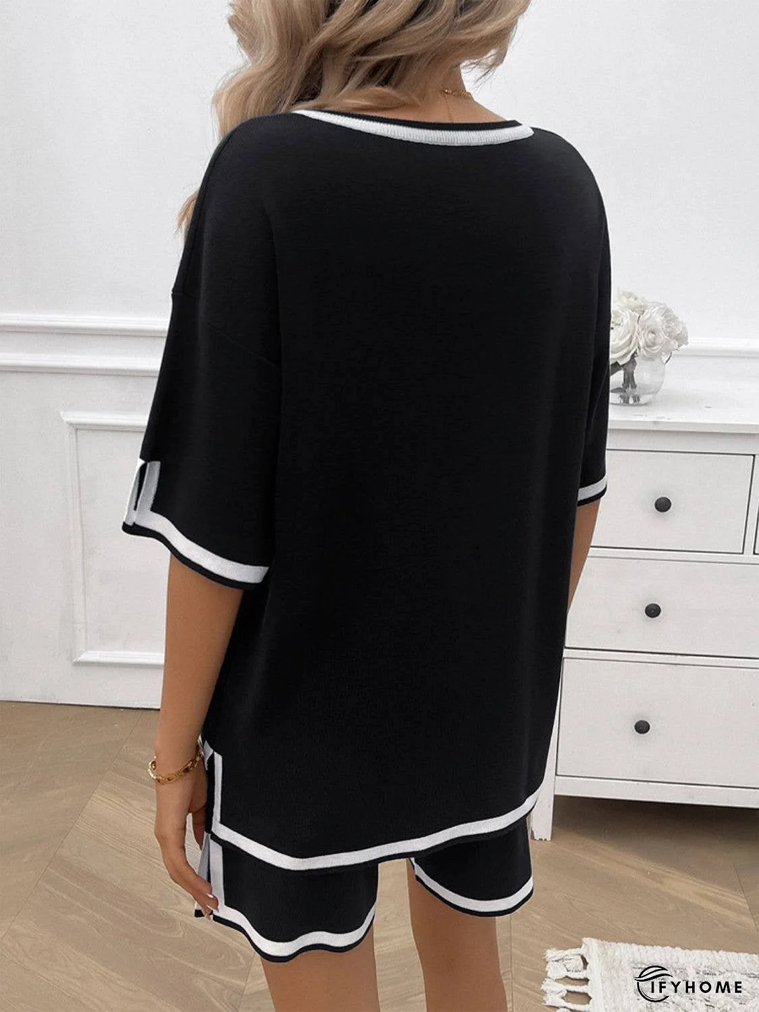 Contrast Trim V-Neck Top and Shorts Set | IFYHOME