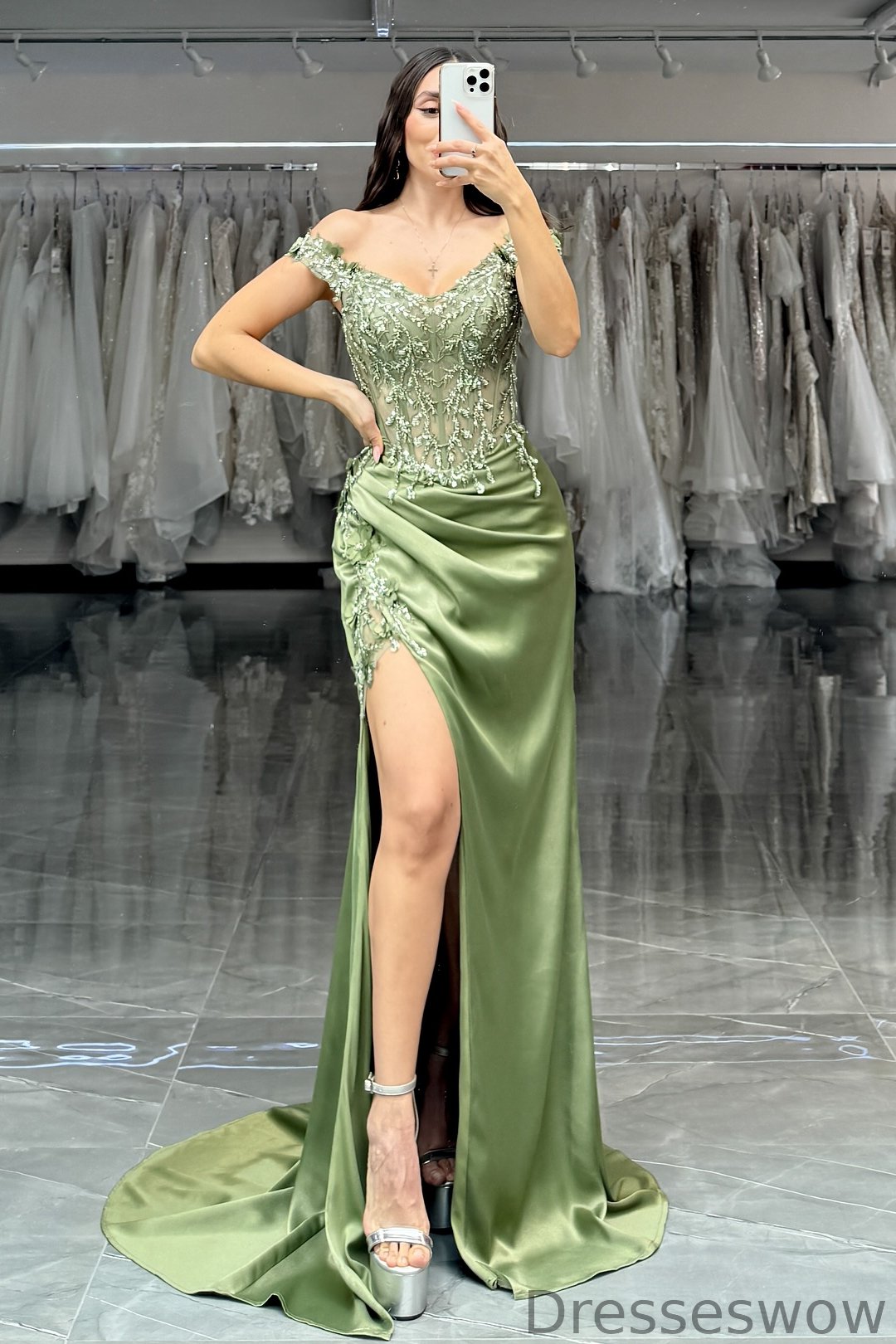 Dresseswow Sage Off-the-Shoulder Sleeveless Mermaid Prom Gown With High Split Appliques