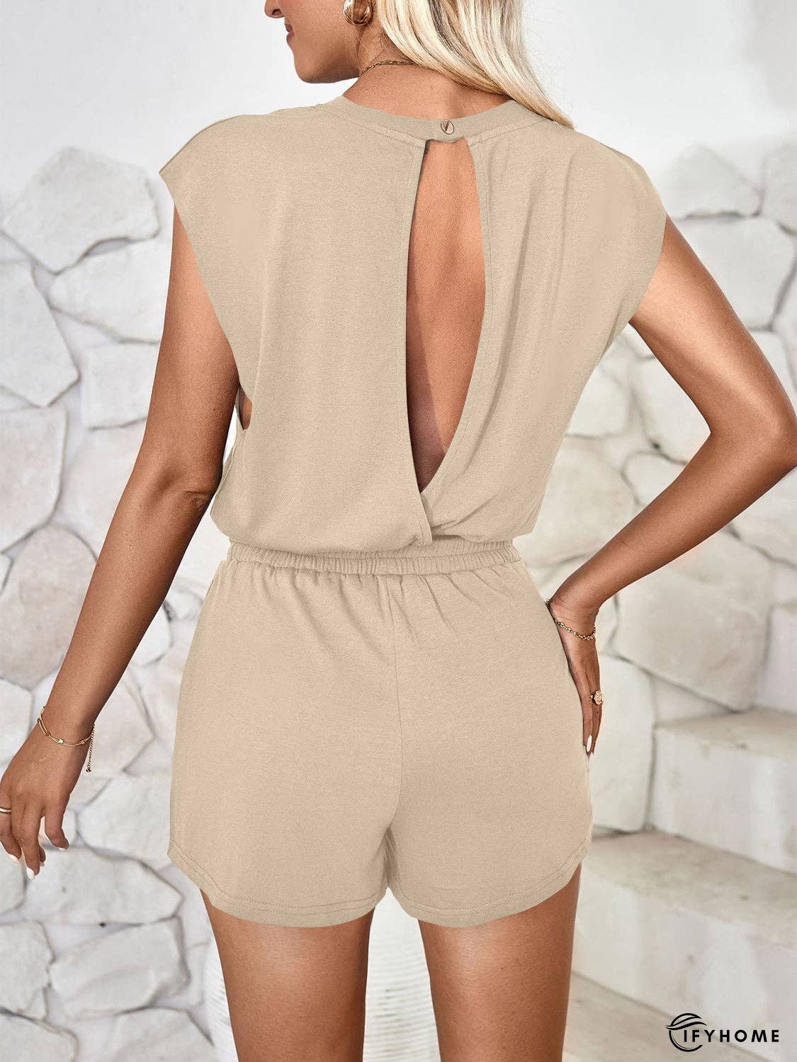 Cutout Round Neck Cap Sleeve Romper | IFYHOME