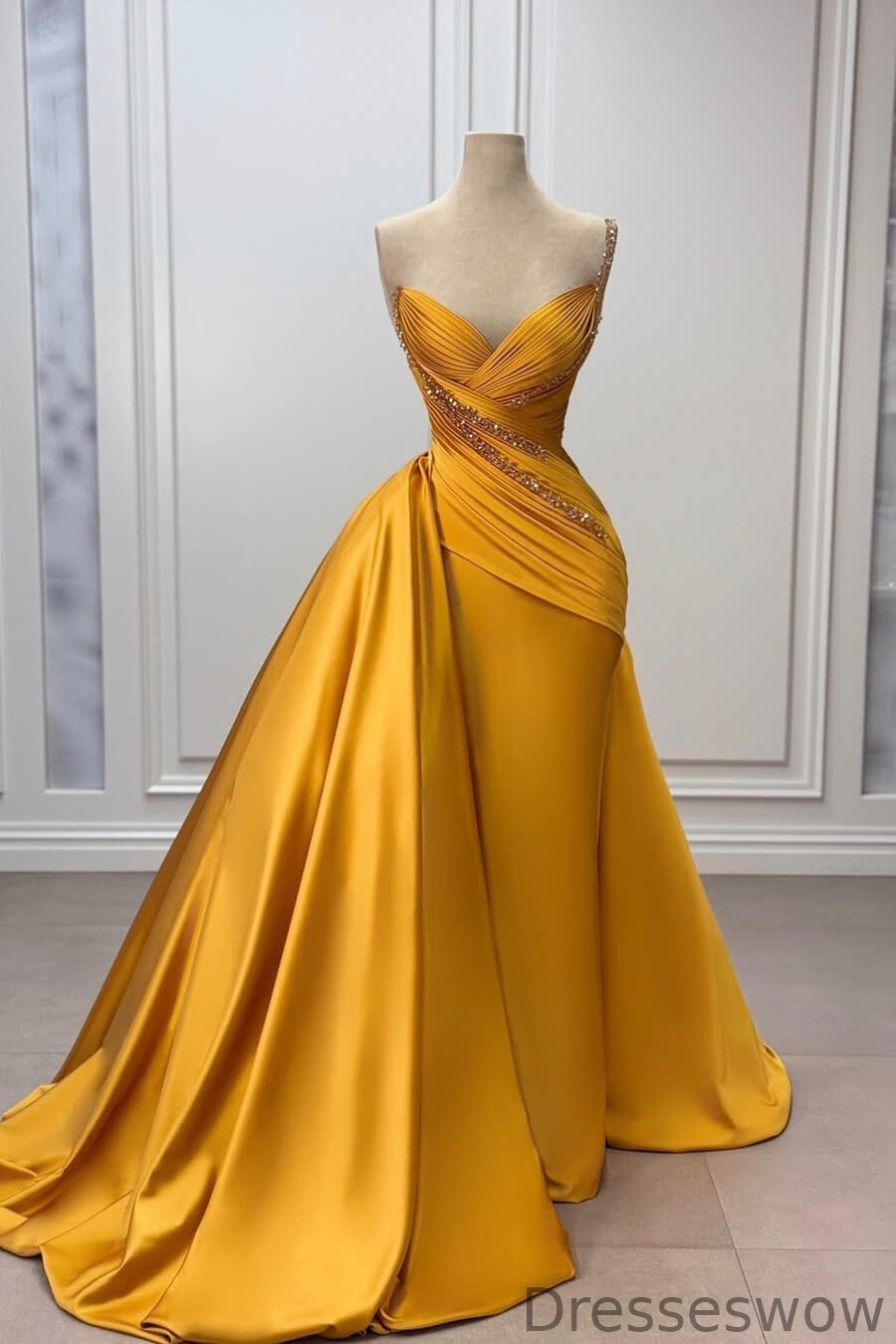 Dresseswow Mustard One Shoulder Sweetheart Mermaid Prom Dress Sleeveless With Beads Pleats
